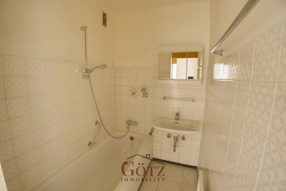 Badezimmer Etagenwohnung G�ppingen